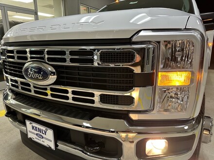 2025 Ford F-350 Super Duty 4x4 XL Crew DRW w/9-ft Knapheide SVC Body 4x4 XL Crew DRW w/9-ft KNAPHEIDE SVC BODY
