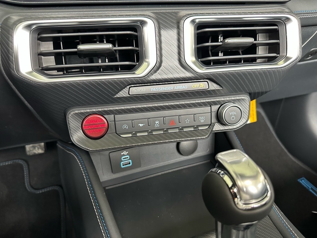 2025 Ford Mustang GT Premium Convertible - Photo 35