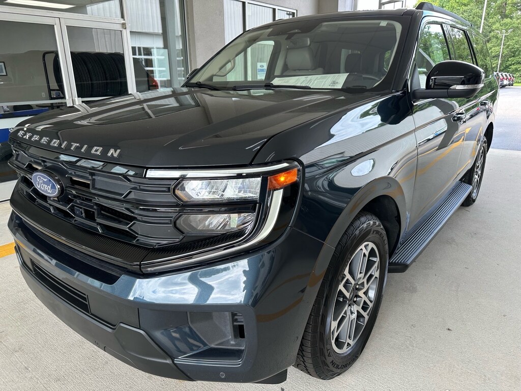 Certified 2025 Ford Expedition Active 4x4 Active SUV