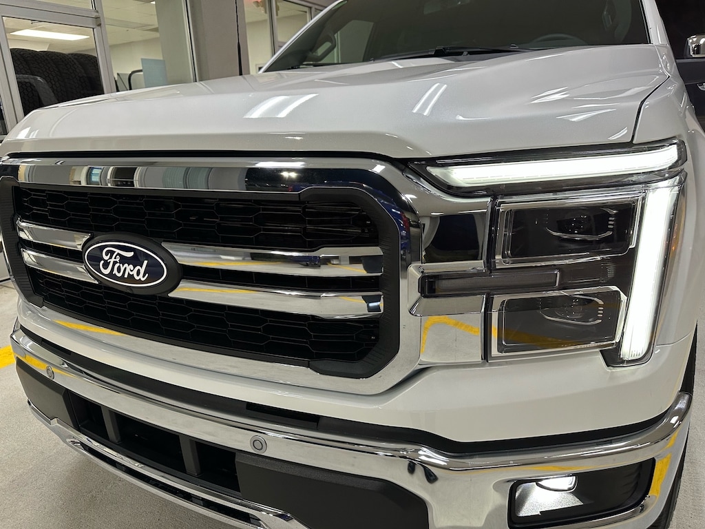 New 2026 Ford F-150 Lariat 4x2 Lariat SuperCrew 5.5 ft. SB