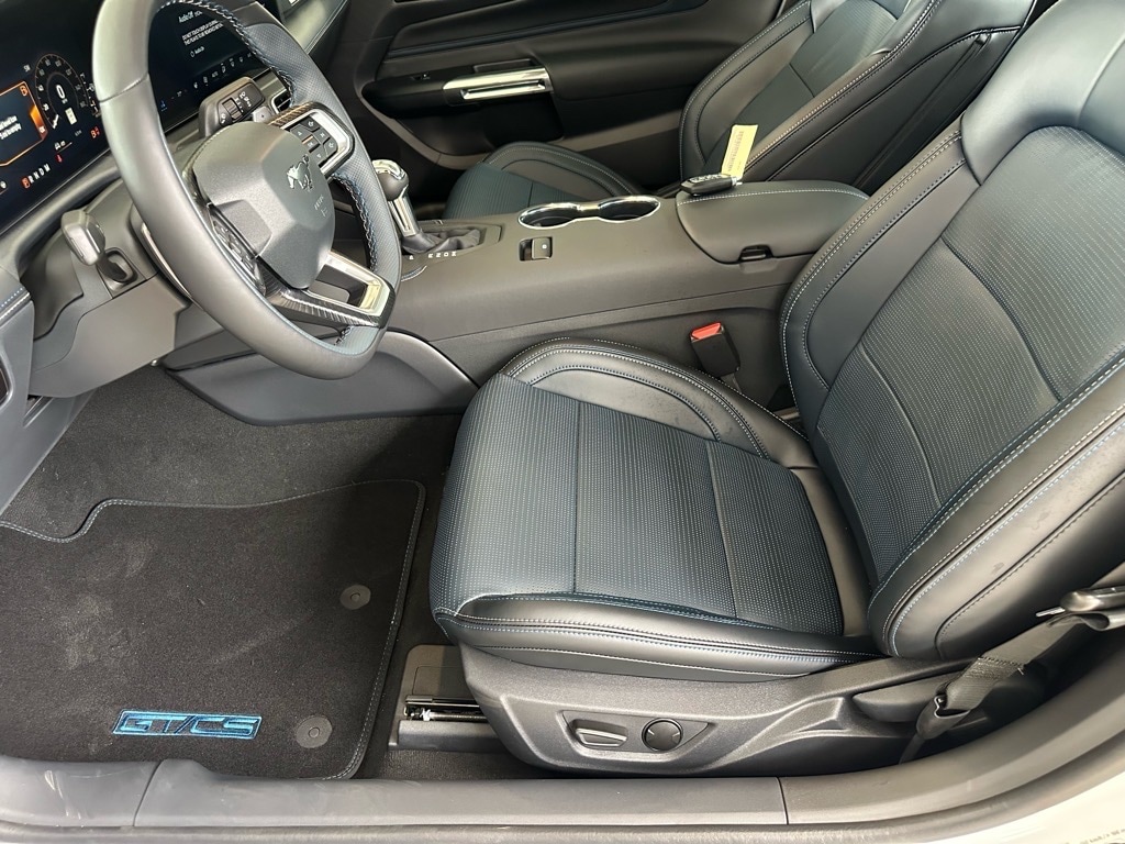 2025 Ford Mustang GT Premium Convertible - Photo 18