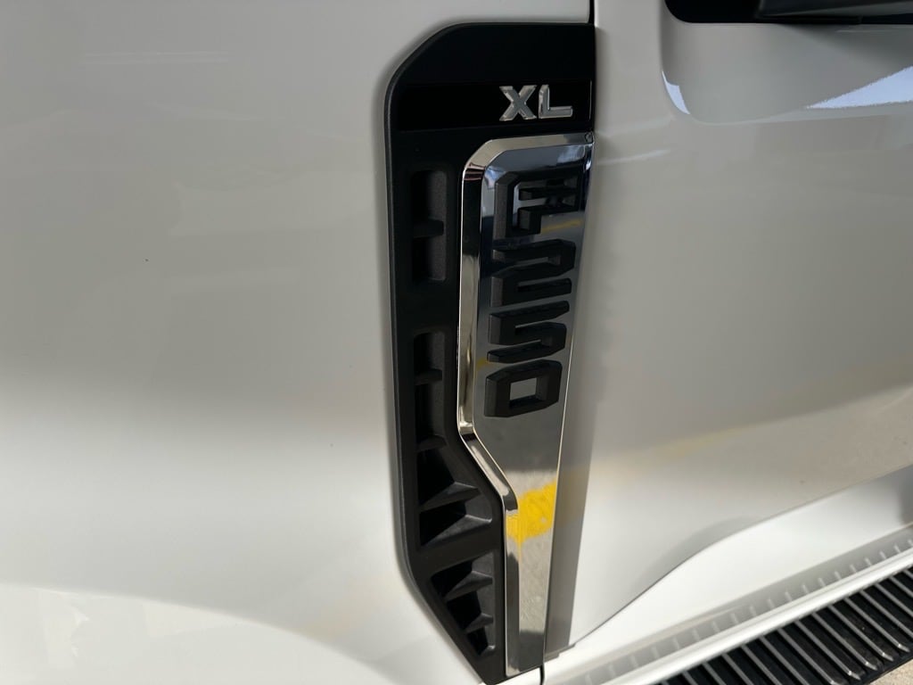 New 2025 Ford F-250 Super Duty XL 4x4 R/C Knapheide 8-ft SVC Body XL R/C KNAPHEIDE 8-ft SVC BODY