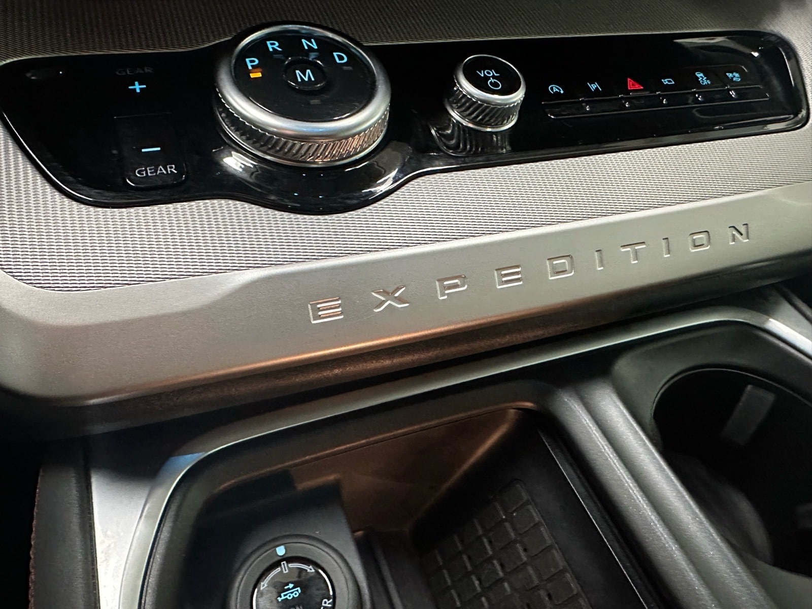 2025 Ford Expedition Active - Photo 45