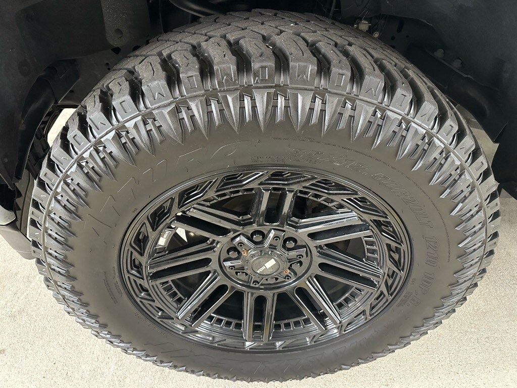 2023 Ford F-150 XLT photo 3