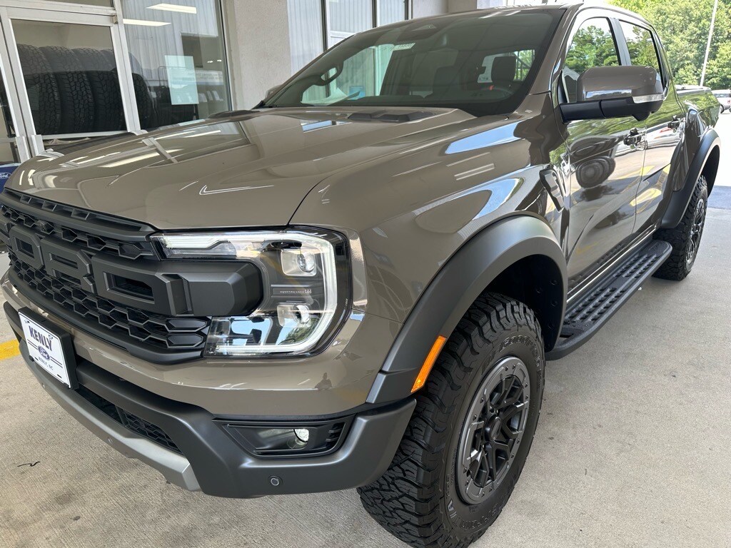 2025 Ford Ranger Raptor photo 2