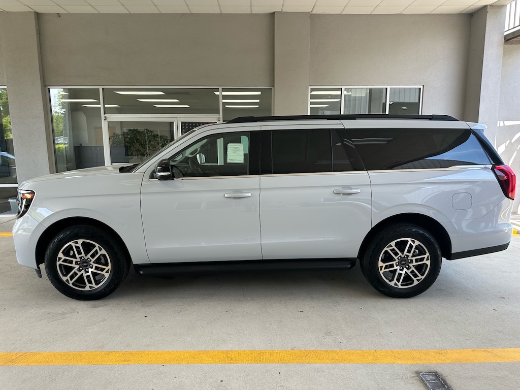 New 2026 Ford Expedition MAX Active 4x4 Active SUV