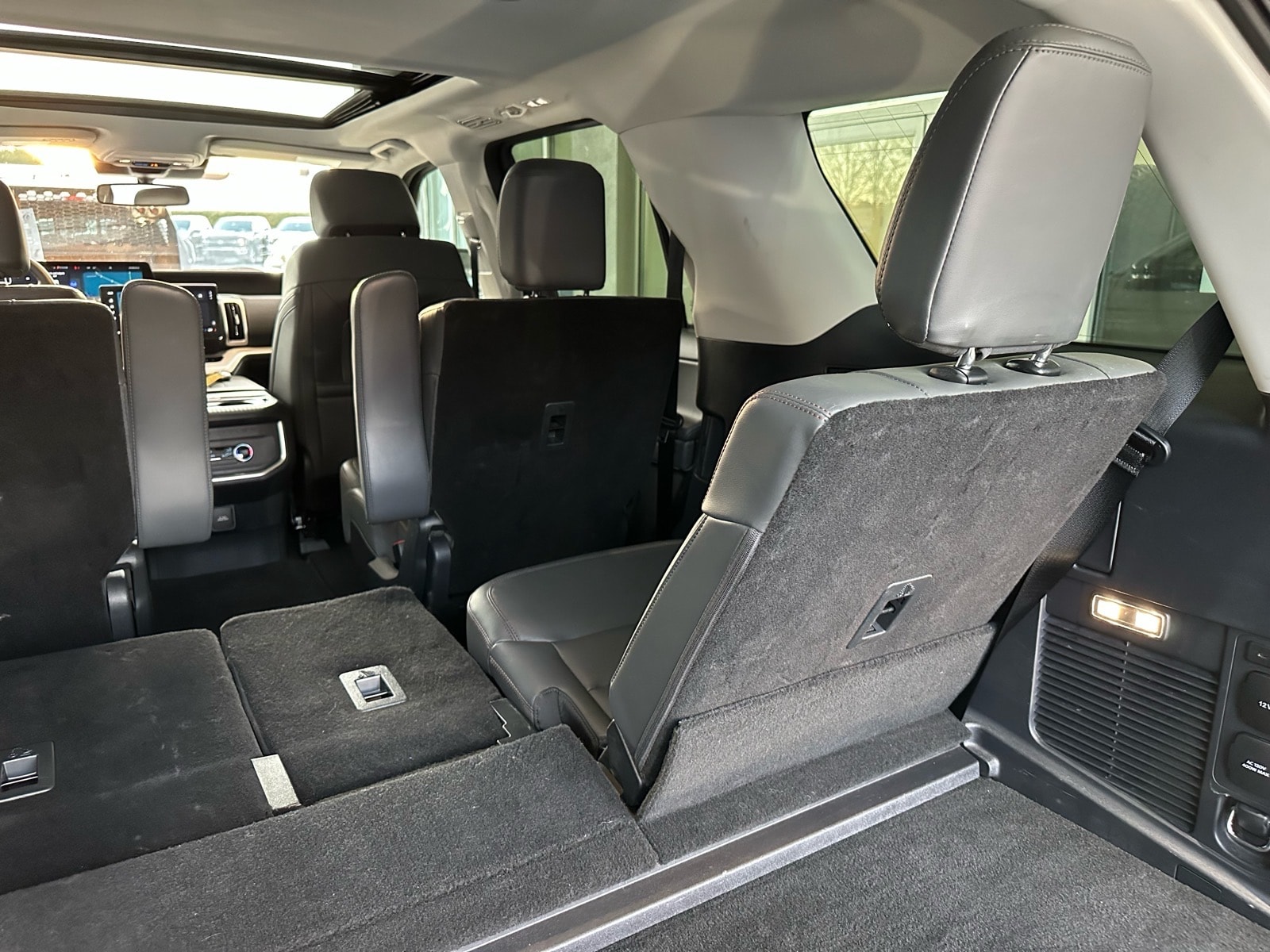 2025 Ford Expedition Active - Photo 27