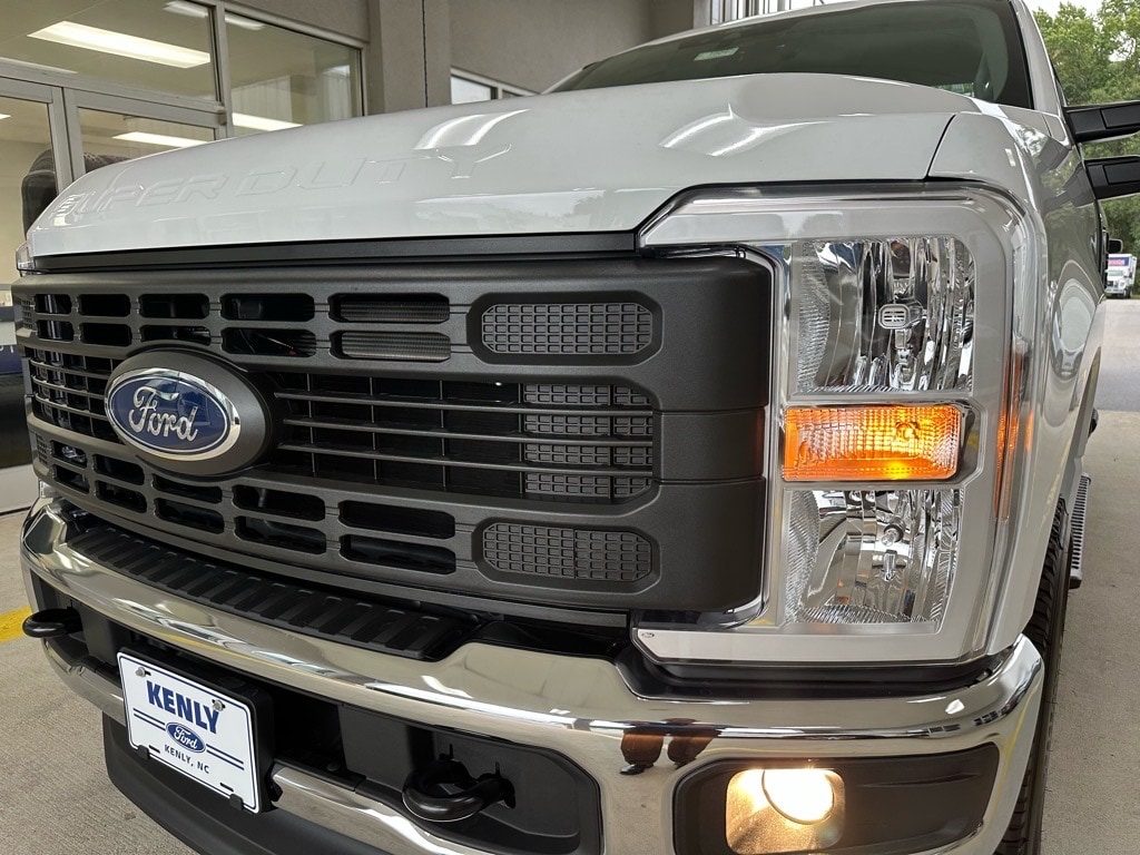 New 2026 Ford F-250 Super Duty XL 4x4 XL Regular Cab 8 ft. LB Pickup