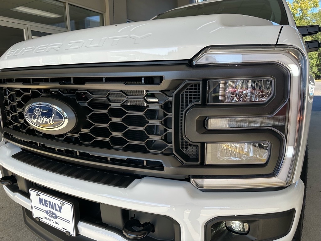2026 Ford F-250 Super Duty XL's photo