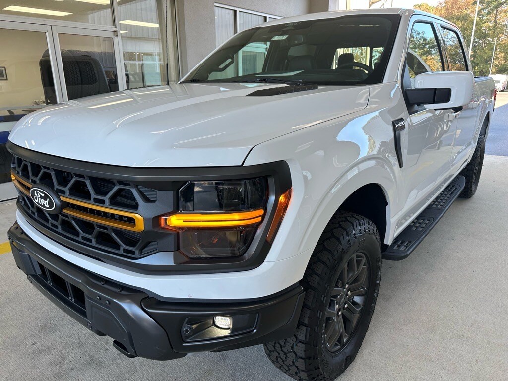 2025 Ford F-150 Tremor photo 2