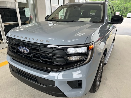 2025 Ford Expedition Active 4x2 Active  SUV