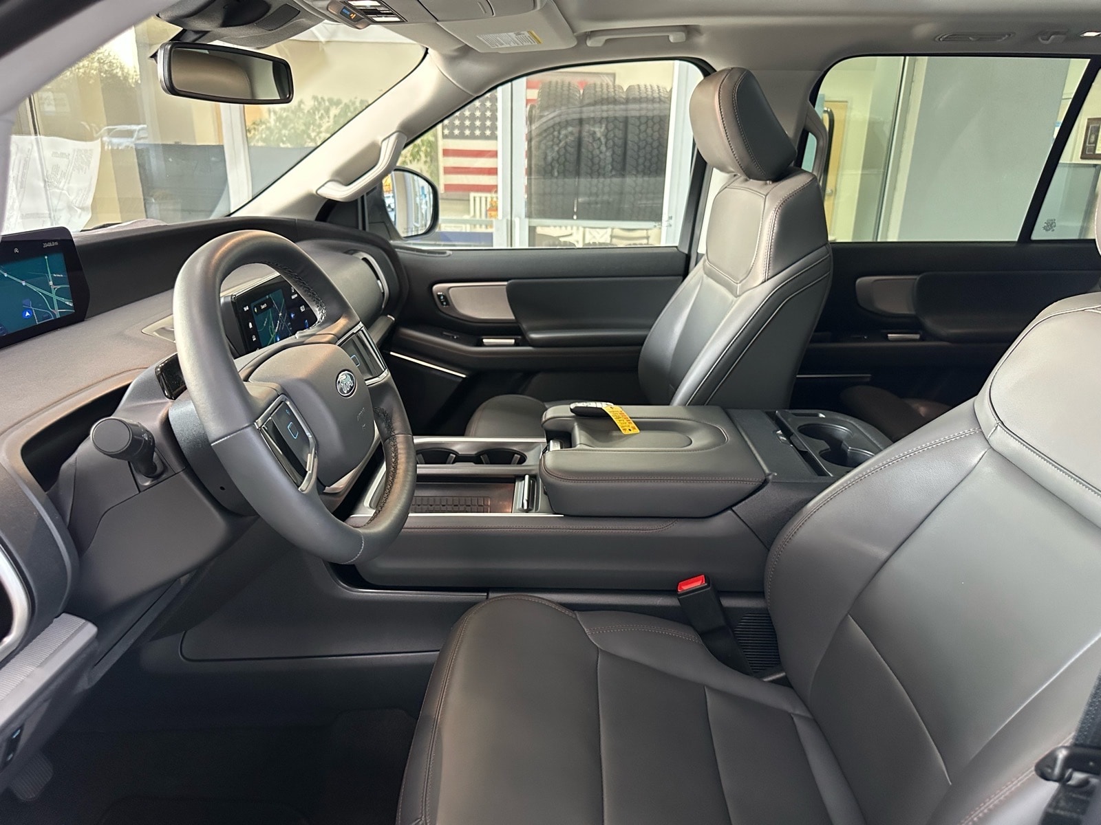 2025 Ford Expedition Active - Photo 17