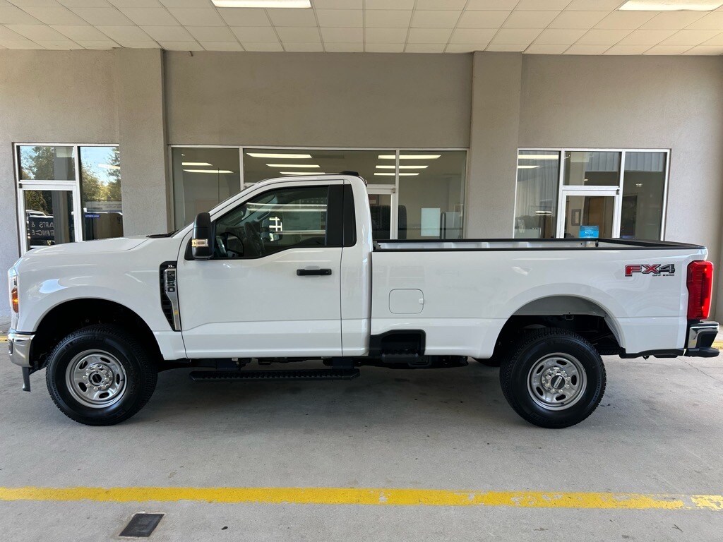 2026 Ford F-250 XL photo 2