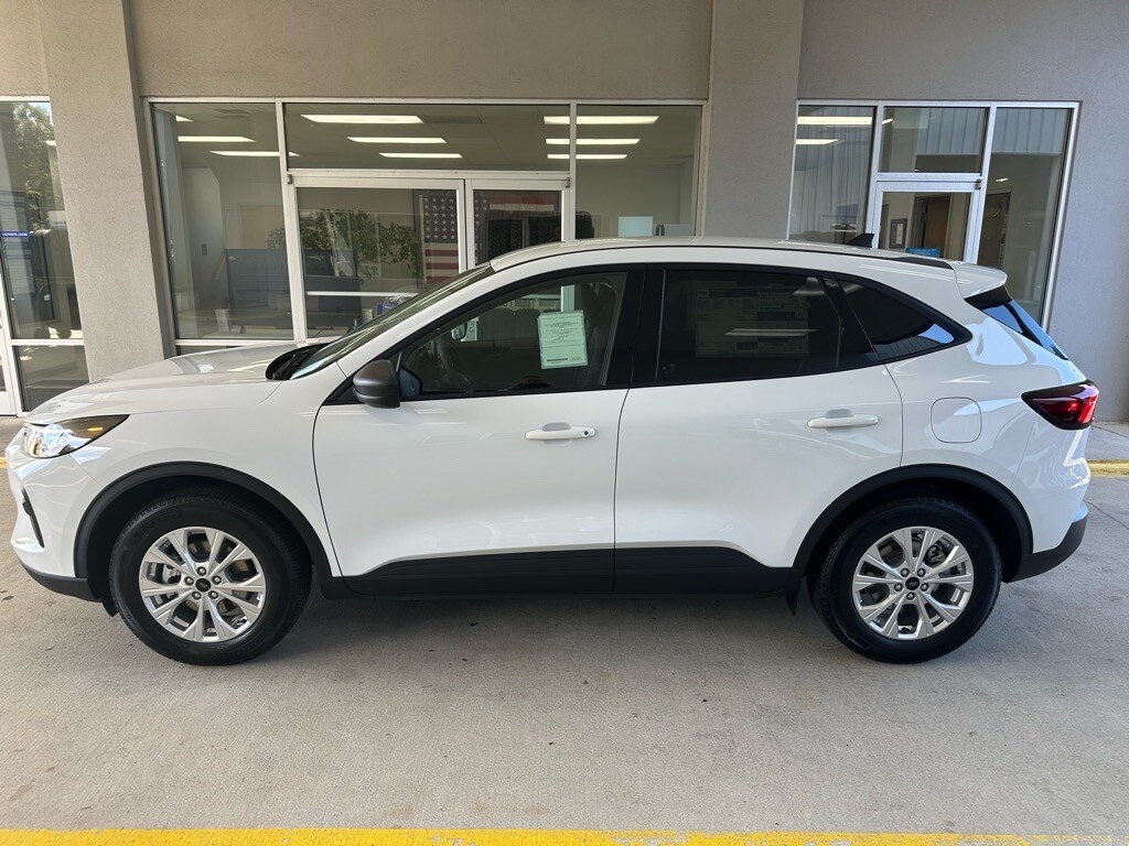 2026 Ford Escape Active photo 2