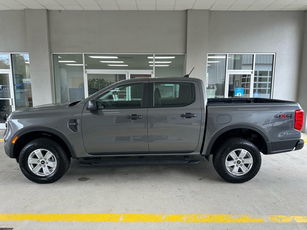 New 2025 Ford Ranger XL 4x4 XL  SuperCrew 5.0 ft. SB