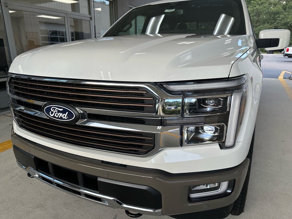 New 2026 Ford F-150 King Ranch 4x4 King Ranch SuperCrew 5.5 ft. SB