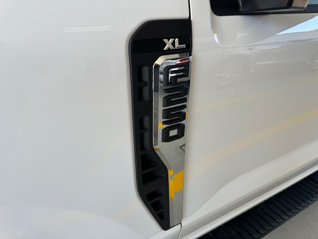 New 2026 Ford F-250 Super Duty 4x4 Crew Cab w/8-ft Knapheide SVC Body 4x4 Crew Cab w/8-ft KNAPHEIDE SVC BODY