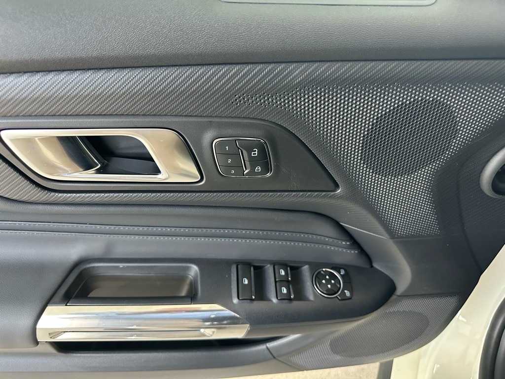 2025 Ford Mustang GT Premium Convertible - Photo 17