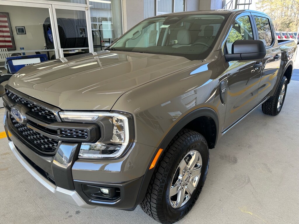 New 2026 Ford Ranger XLT 4x4 XLT SuperCrew 5.0 ft. SB