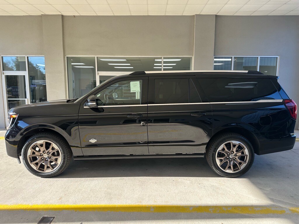 2025 Ford Expedition MAX King Ranch photo 2