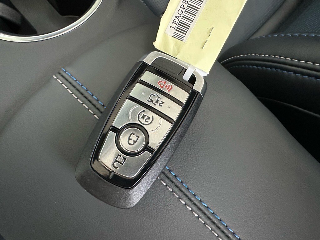 2025 Ford Mustang GT Premium Convertible - Photo 32