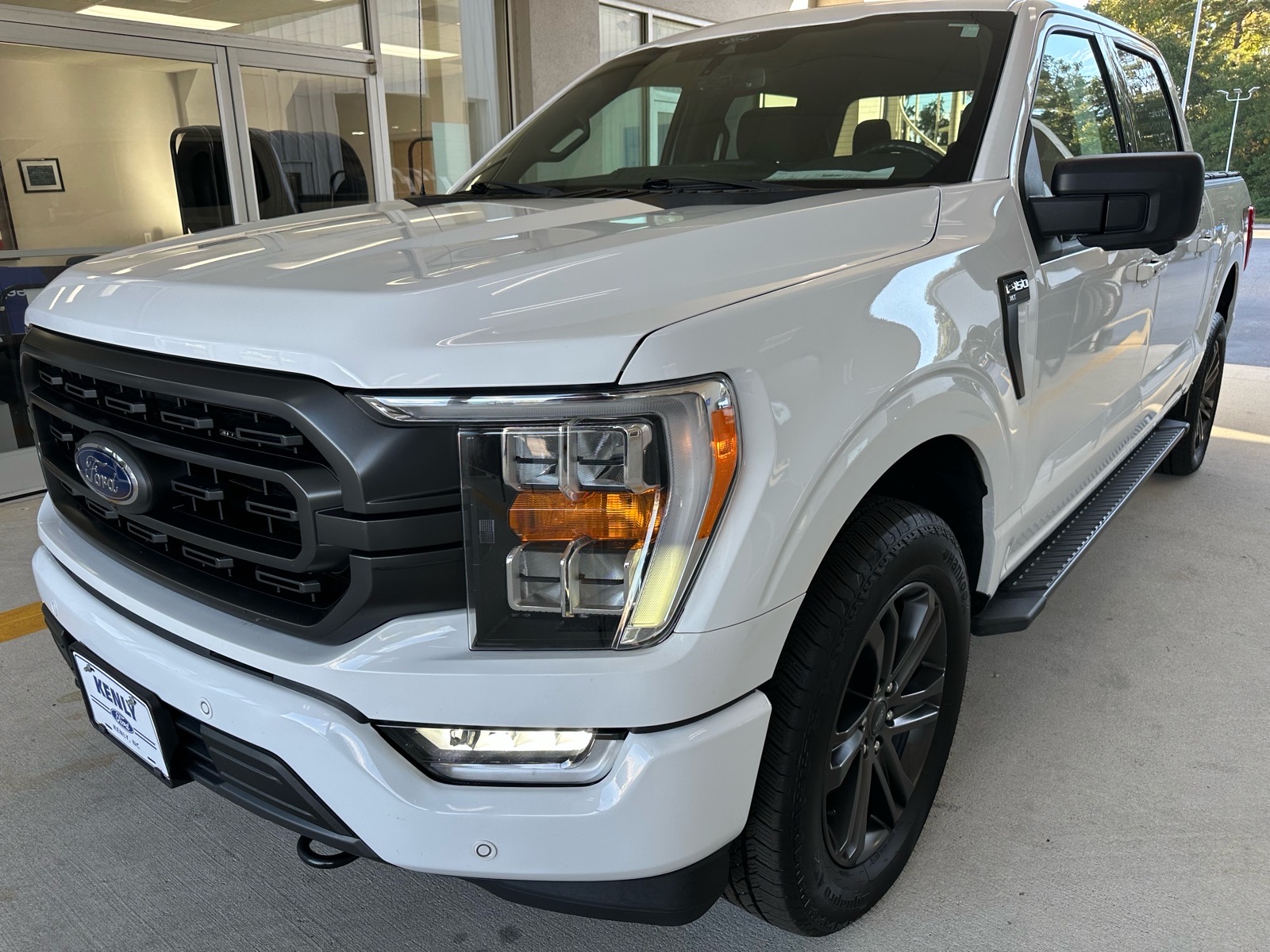 Certified 2022 Ford F-150 XLT 4x4 XLT SuperCrew 5.5 ft. SB