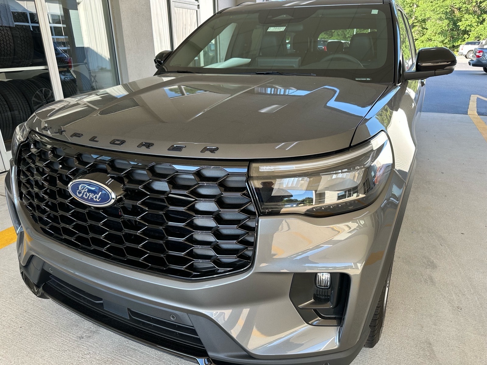 2026 Ford Explorer ST-LINE RWD's photo