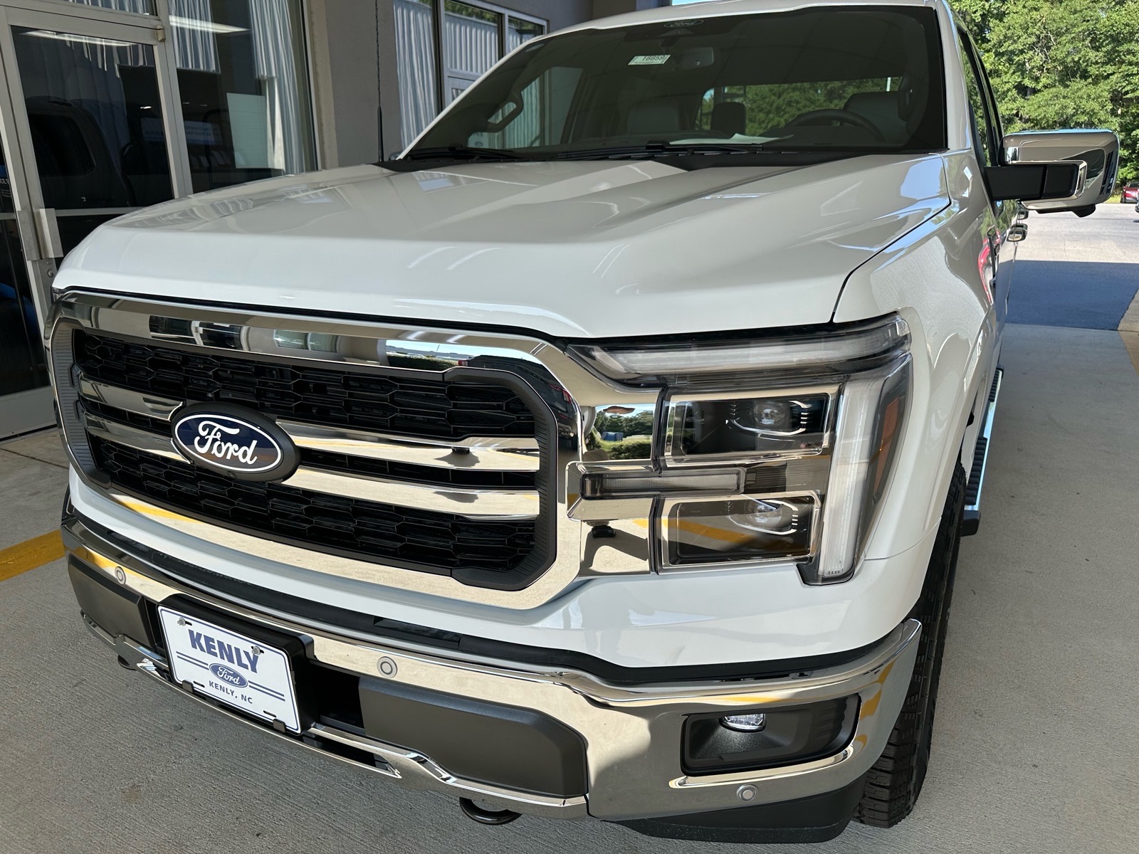 2026 Ford F-150 Lariat 4x4 Lariat  SuperCrew 5.5 ft. SB