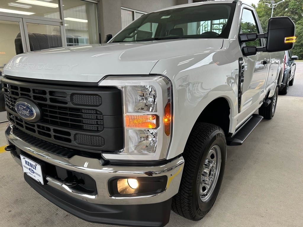 New 2026 Ford F-250 Super Duty XL 4x4 XL Regular Cab 8 ft. LB Pickup