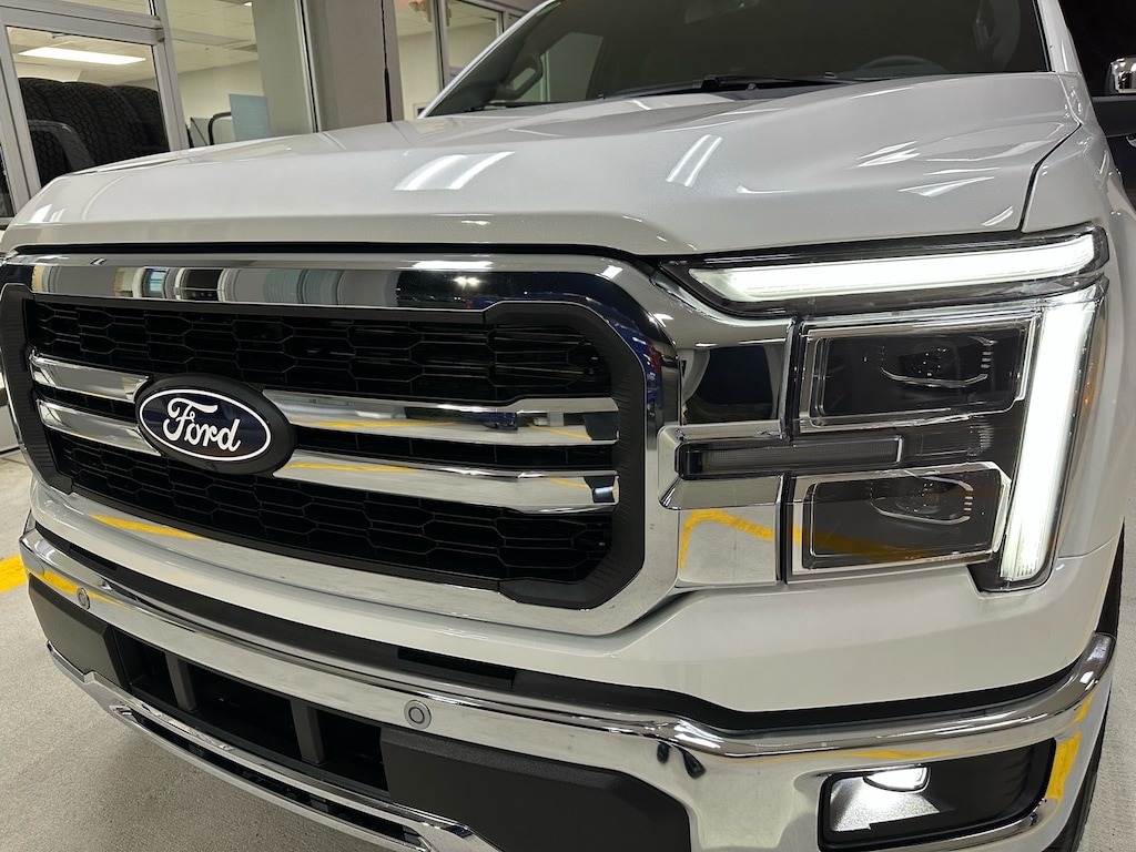 New 2026 Ford F-150 Lariat 4x2 Lariat SuperCrew 5.5 ft. SB