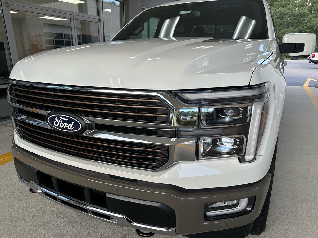 New 2026 Ford F-150 King Ranch 4x4 King Ranch SuperCrew 5.5 ft. SB