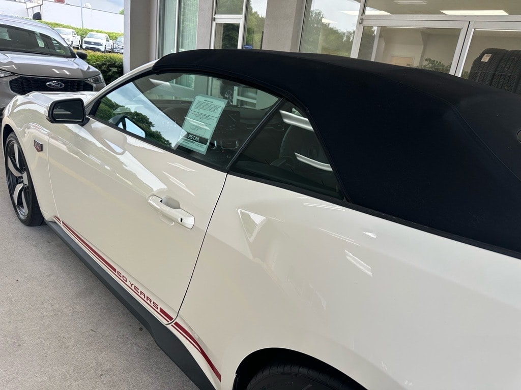 2025 Ford Mustang GT Premium Convertible - Photo 14