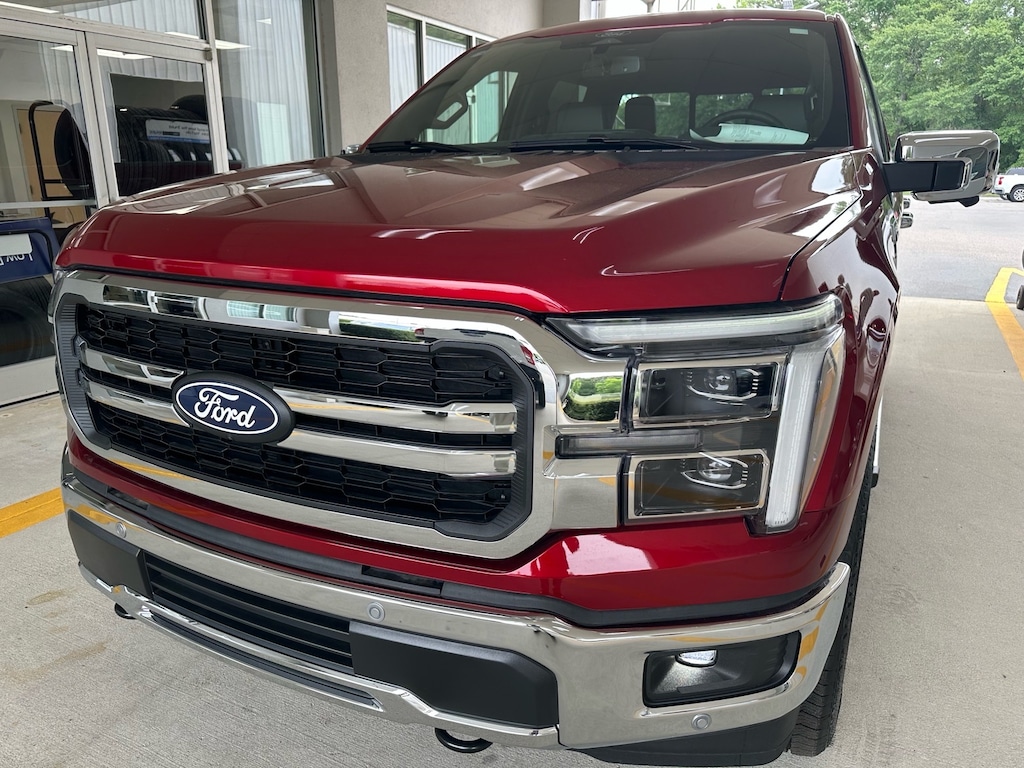 New 2026 Ford F-150 Lariat 4x4 Lariat SuperCrew 5.5 ft. SB