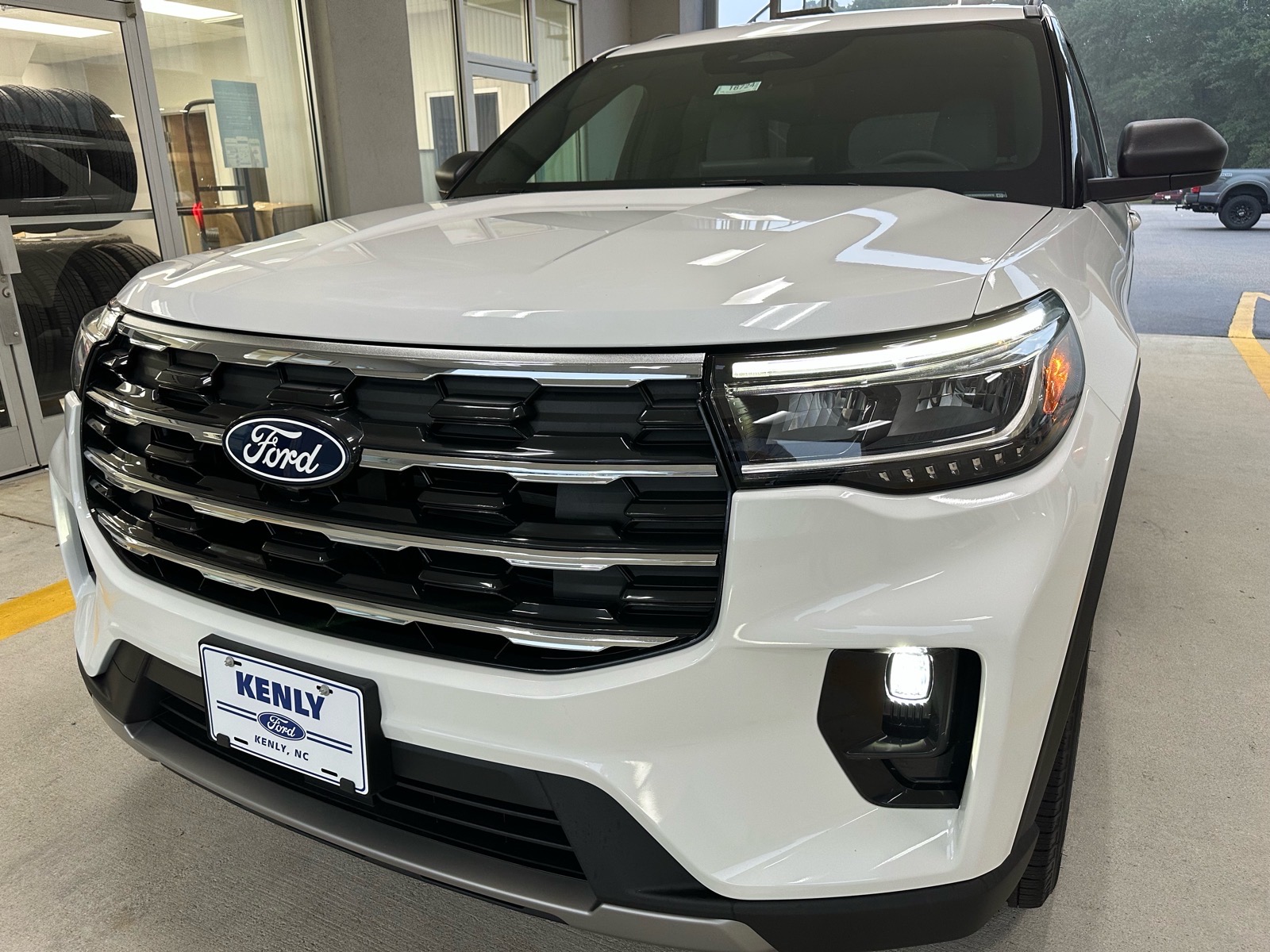 2027 Ford Explorer Active AWD Active  SUV