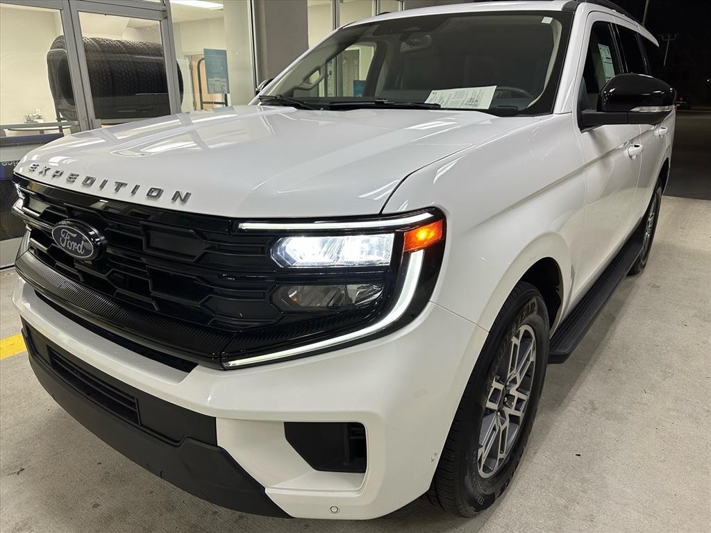 Certified 2025 Ford Expedition Active 4x2 Active SUV