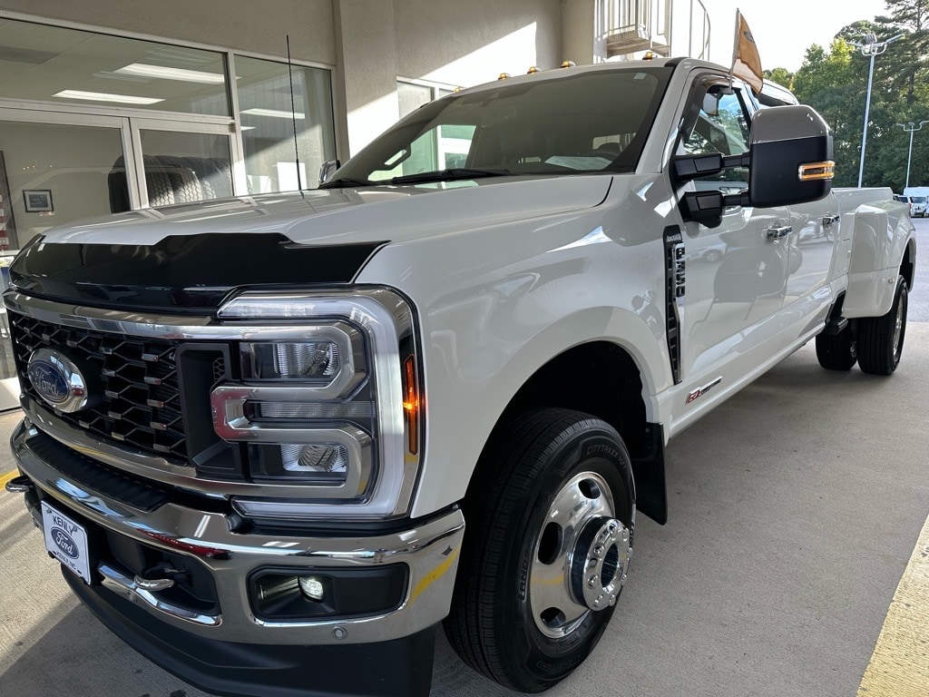 Certified 2024 Ford F-350 Super Duty King Ranch 4x4 King Ranch Crew Cab 8 ft. LB DRW Pickup