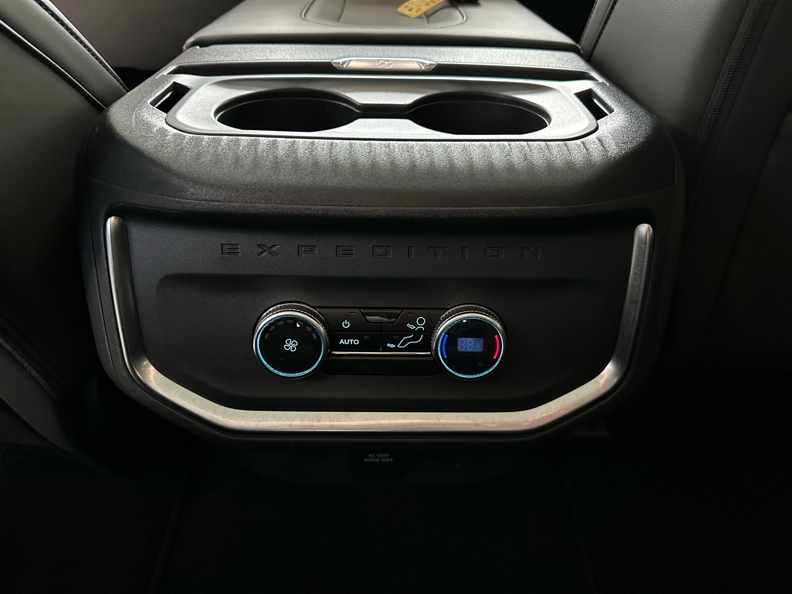 2025 Ford Expedition Active - Photo 33