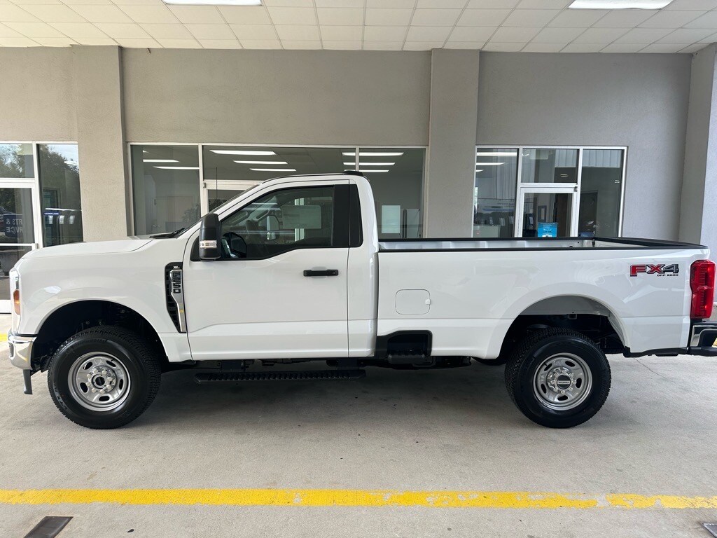 2026 Ford F-250 XL photo 3