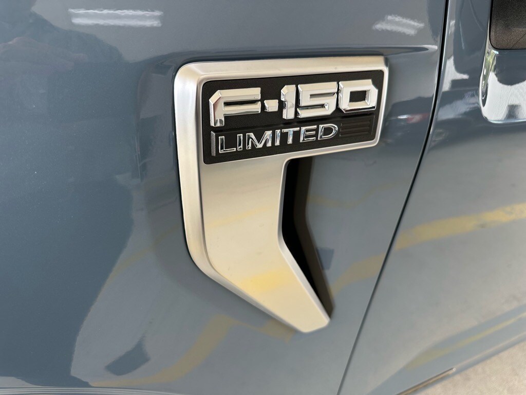 2023 Ford F-150 Limited photo 3