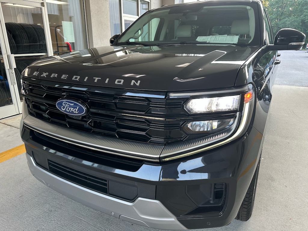 Certified 2025 Ford Expedition Platinum 4x4 Platinum SUV