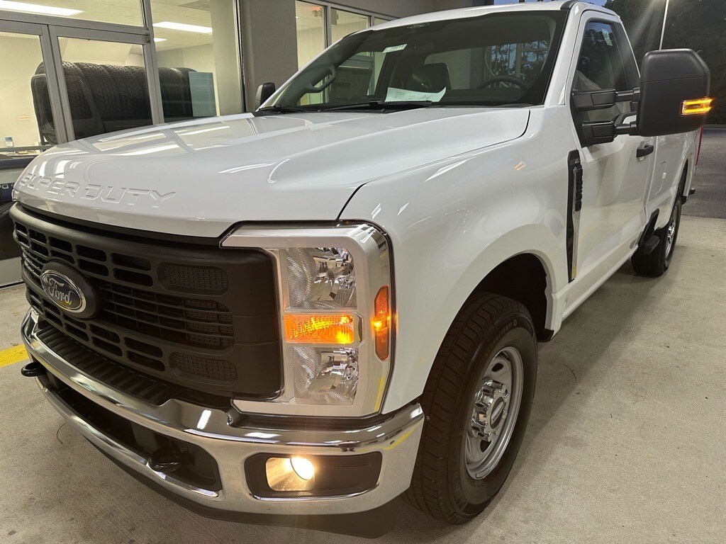 New 2026 Ford F-250 Super Duty XL 4x2 XL Regular Cab 8 ft. LB Pickup