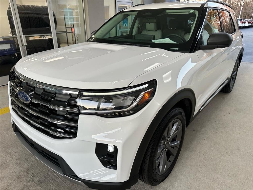 Certified 2025 Ford Explorer Active AWD Active SUV