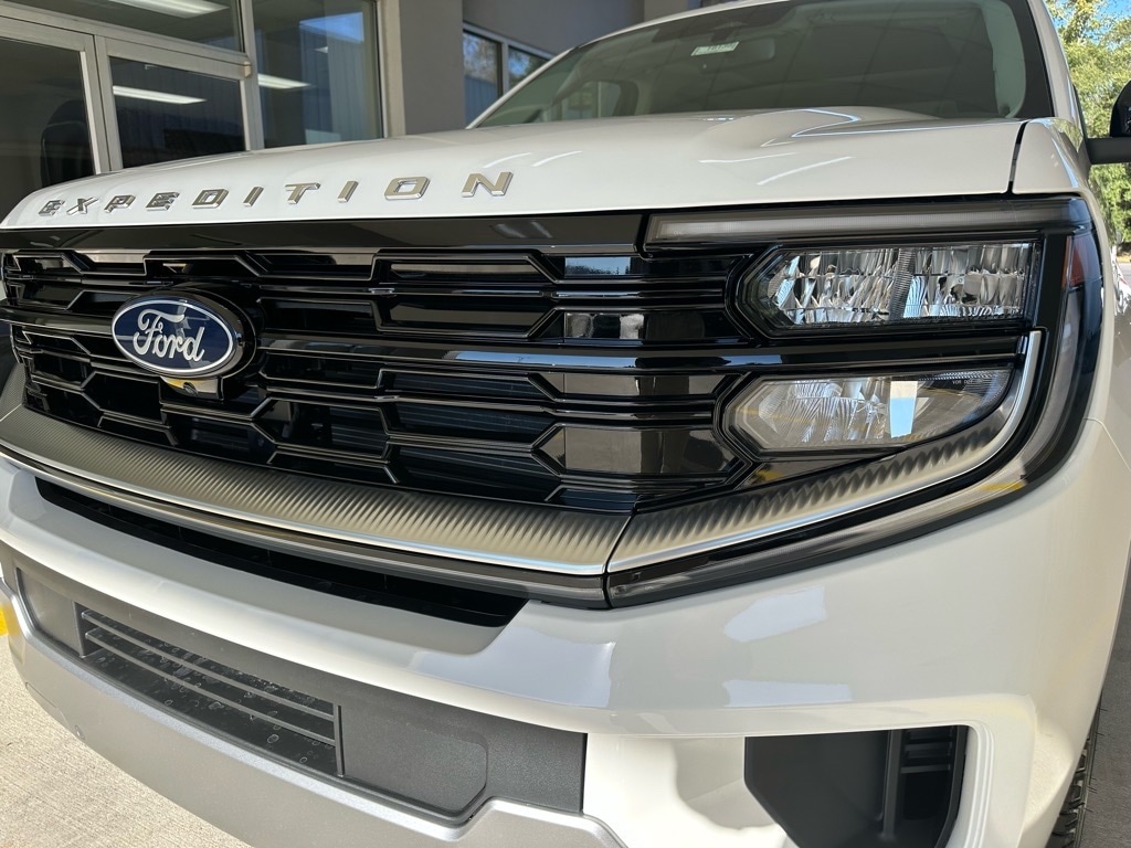 New 2025 Ford Expedition MAX Platinum 4x4 Platinum  SUV