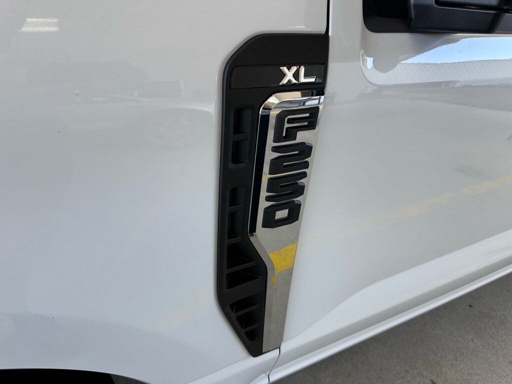 2026 Ford F-250 XL photo 3