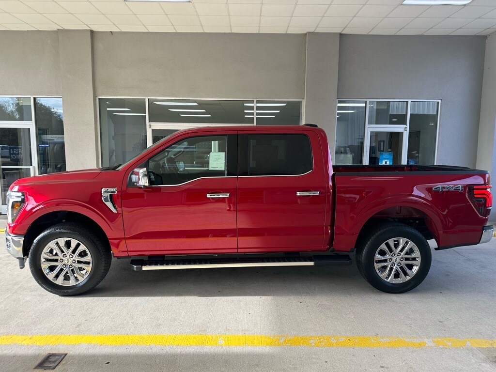 2025 Ford F-150 Lariat photo 3