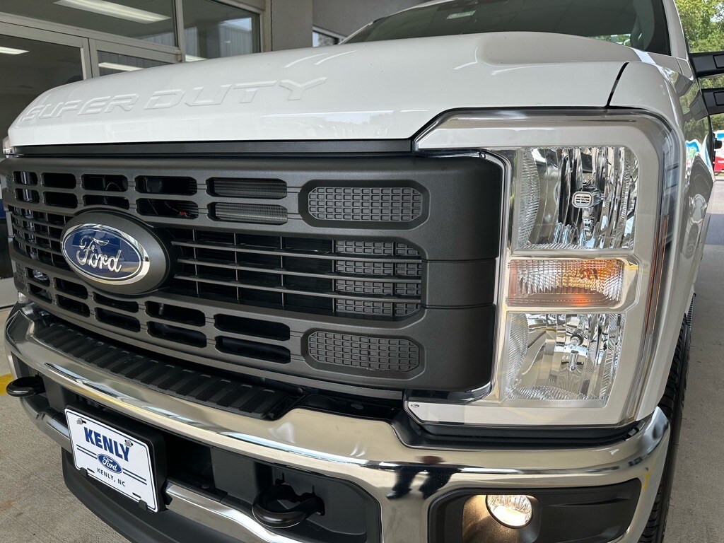 New 2026 Ford F-250 Super Duty XL 4x4 XL Regular Cab 8 ft. LB Pickup
