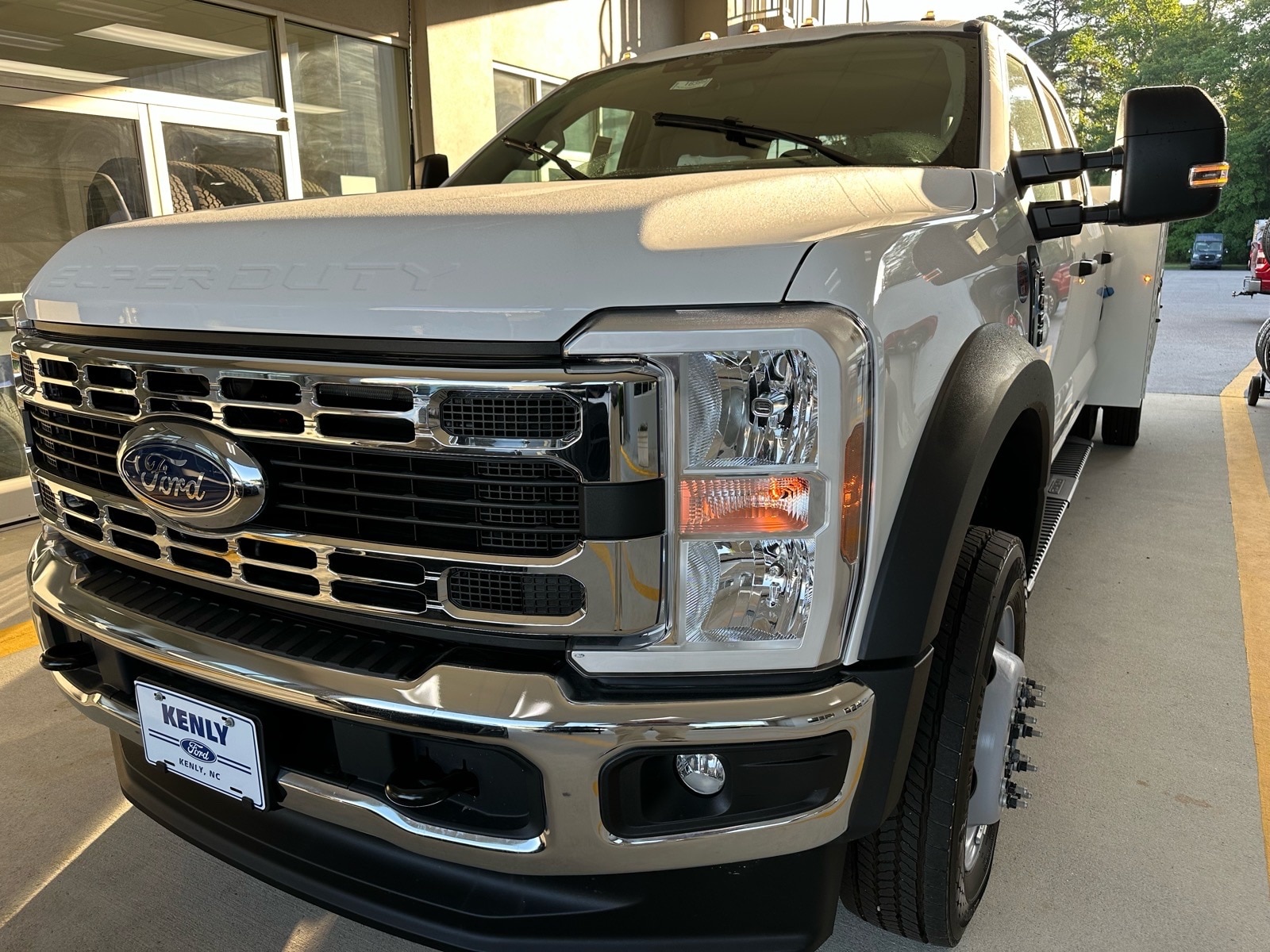 2026 Ford F-450 XL 4x4 Crew Cab 203-In DRW's photo