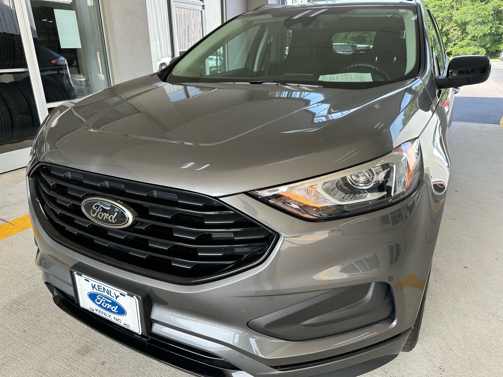 2024 Ford Edge SE AWD's photo