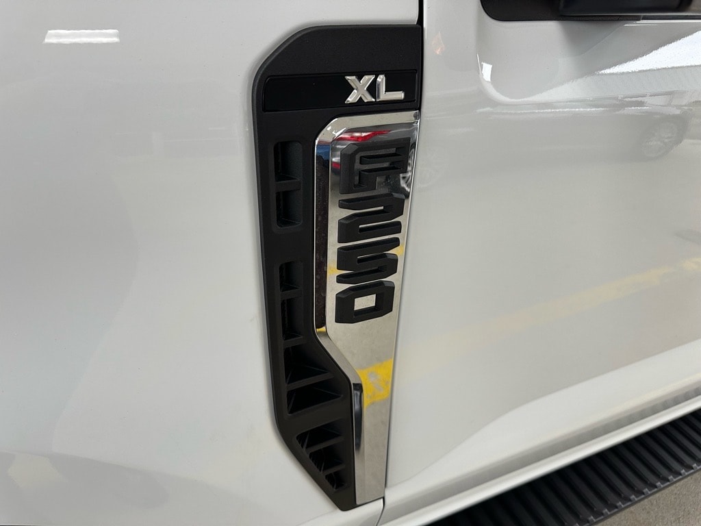 New 2026 Ford F-250 Super Duty XL 4x4 XL Regular Cab 8 ft. LB Pickup