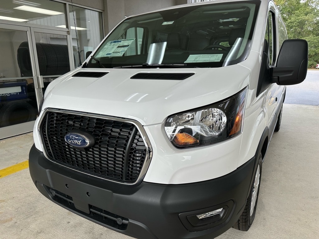 2025 Ford Transit Van Base's photo